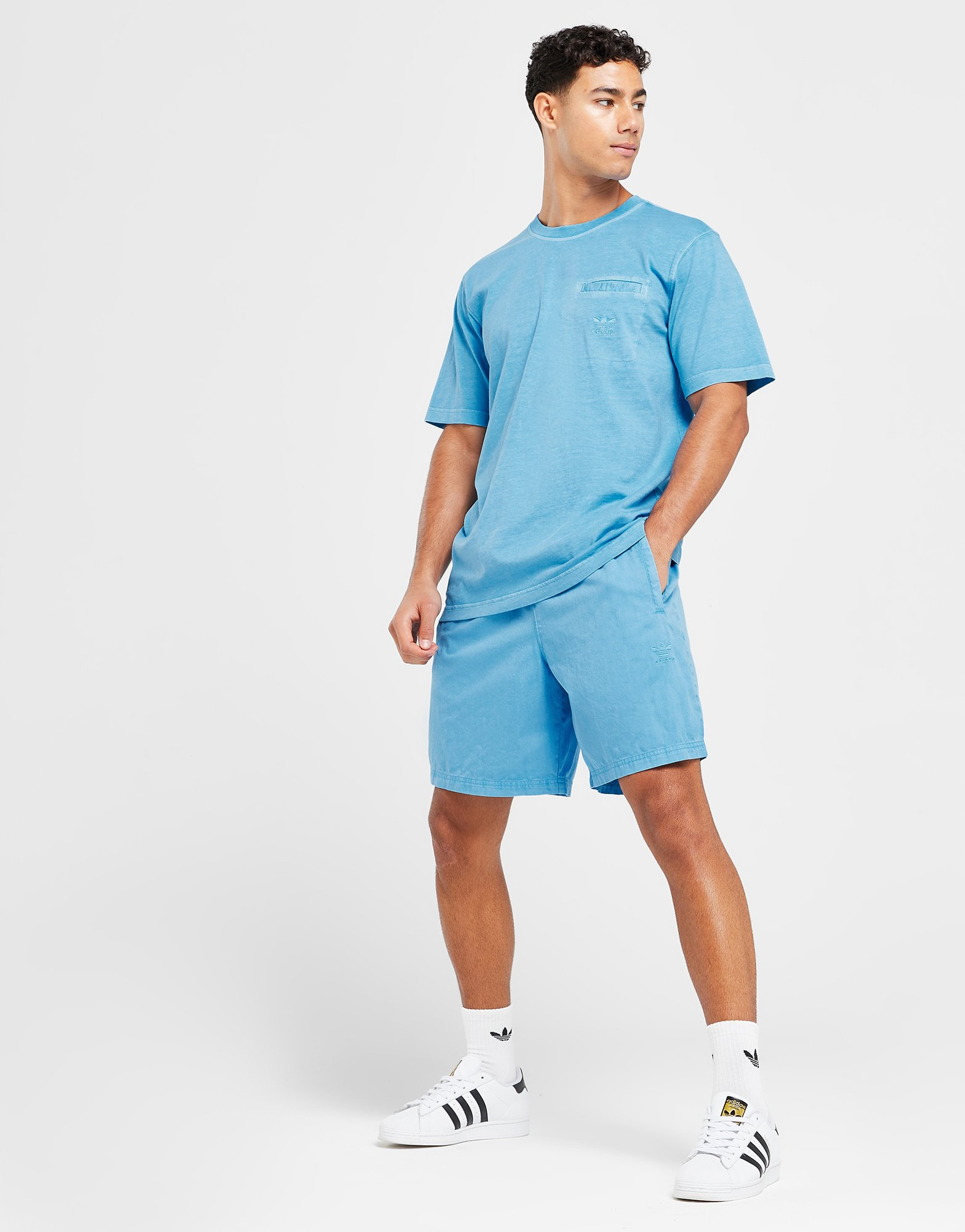 adidas Short toile Trèfle Essentials+ Dye