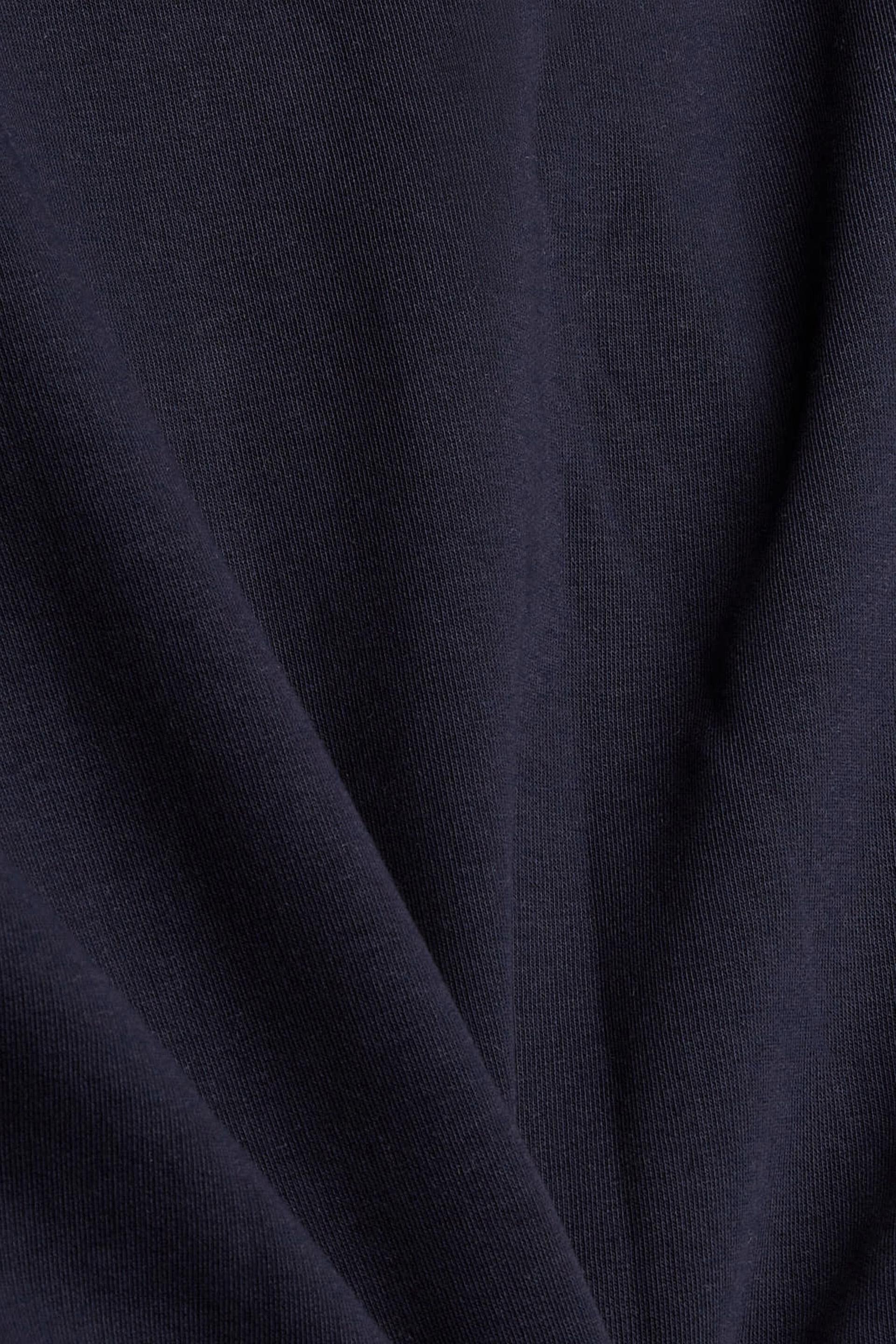 En matière recyclée : le sweat-shirt à logo brodé