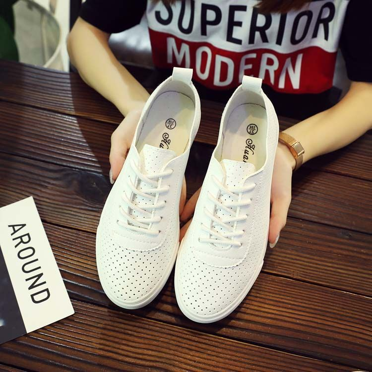 Solejoy - Sneakers met uitsparingen van imitatieleer
