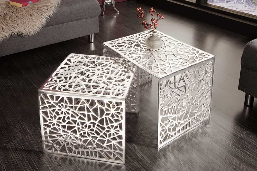 Handgearbeiteter Couchtisch ABSTRACT 49cm 2er Set silber im Gap Design