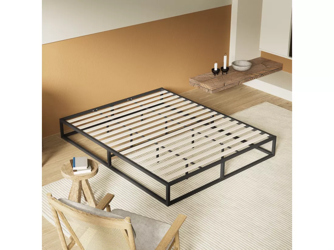 Lit 140x190 cm, cadre en acier, lattes en bois