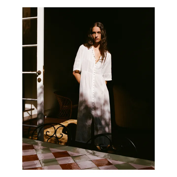 All That Remains Robe Quinn Brodée | Blanc