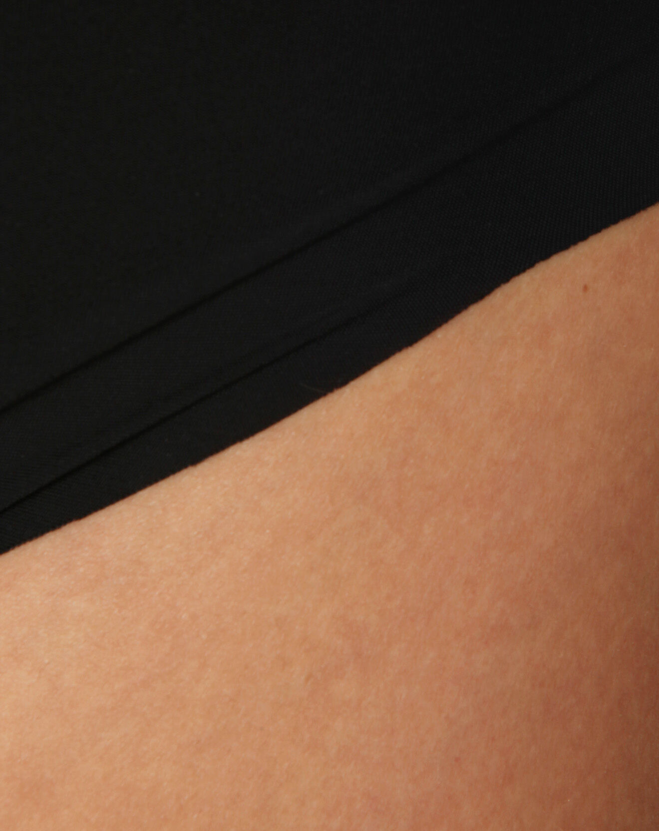Liz Culotte découpe laser Tatoo noire
