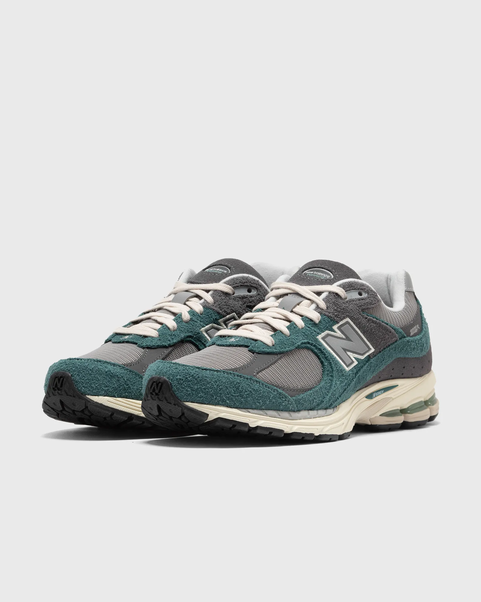 New Balance 2002R