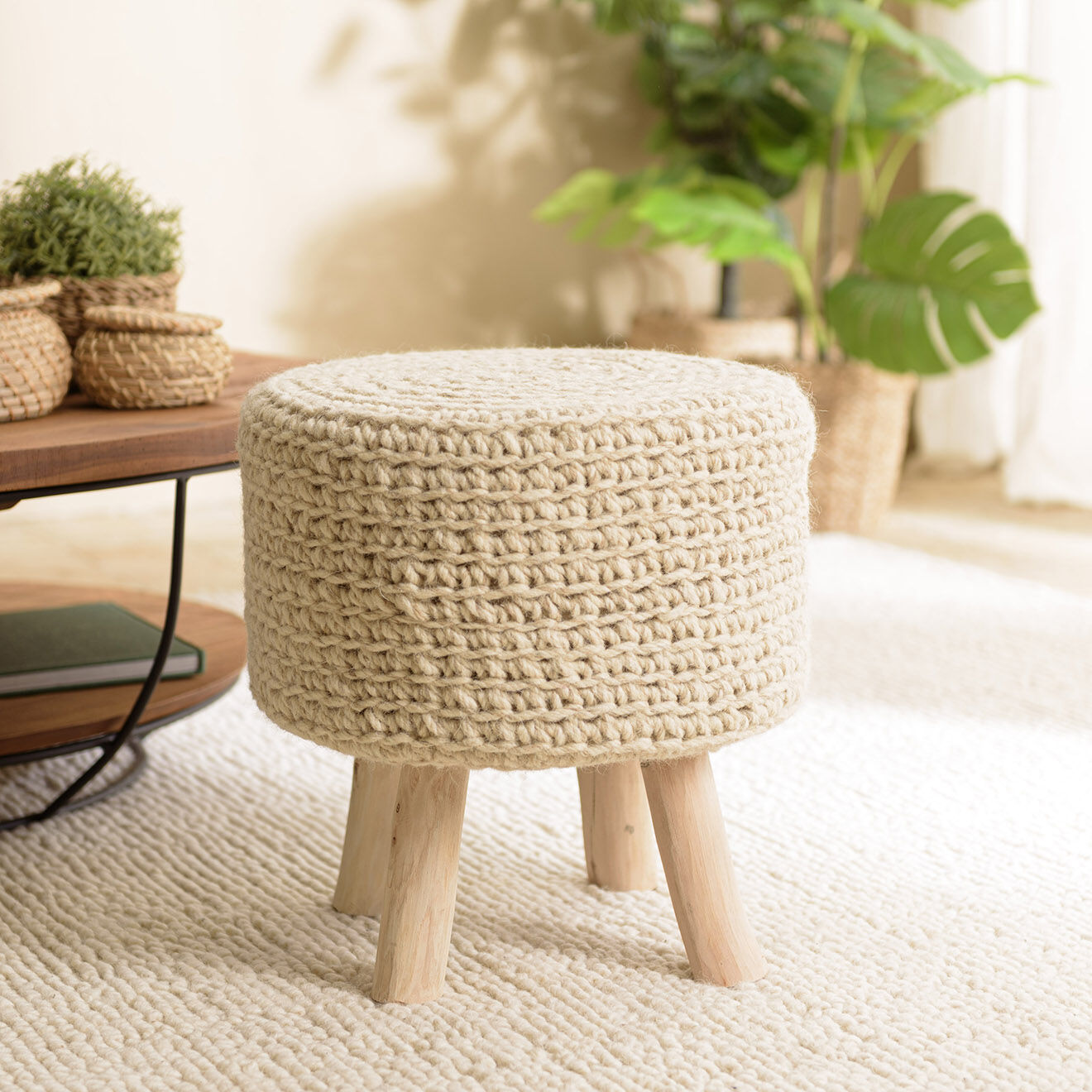 Macabane Tabouret rond en Laine tressée Sacha ivoire - D.40x42 cm