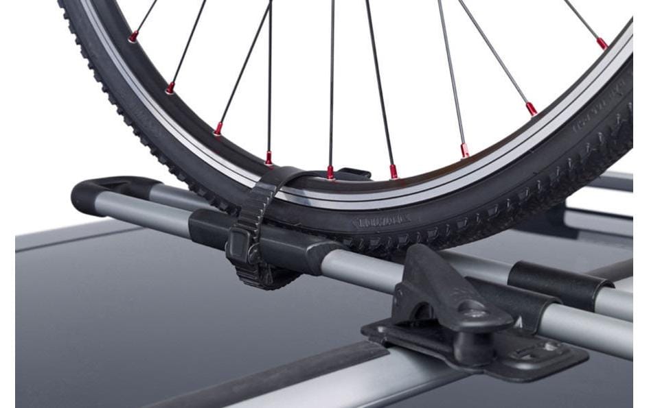Dachfahrradträger FreeRideFunktionale und einfach zu verwendende Fahrradträger, der alle grundlegenden Anforderungen erfüllt