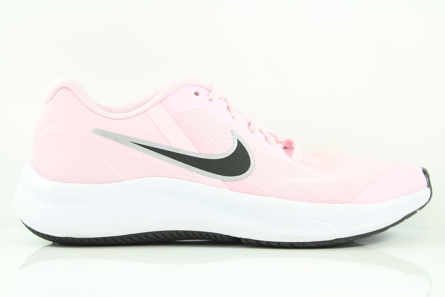 Nike Sneaker