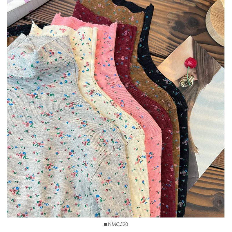 Lemongrass - T-shirt met hoge hals en bloemenprint in 6 kleuren