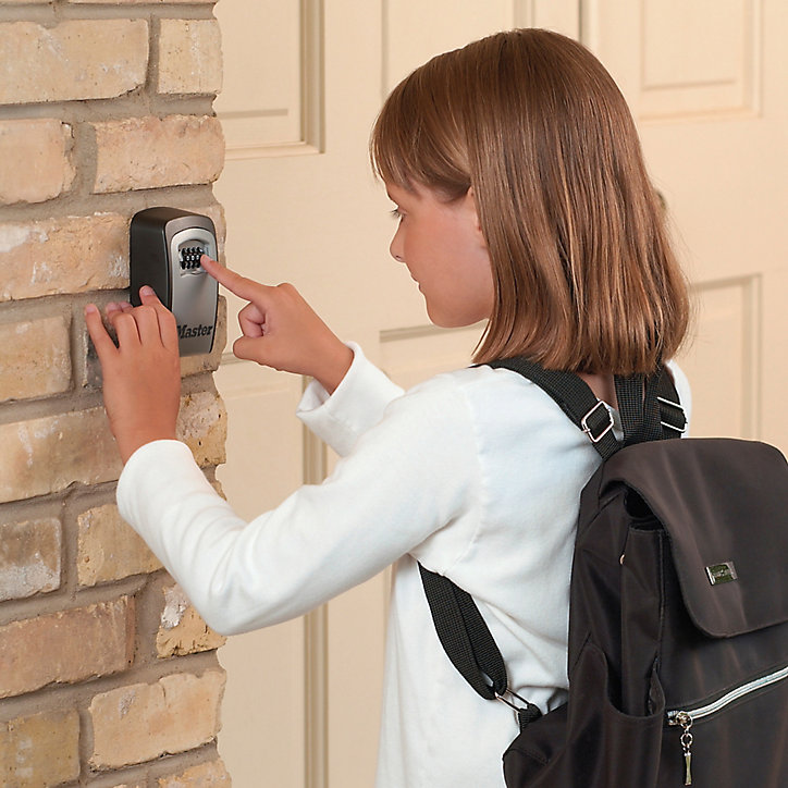 Boîte à clés sécurisée à combinaison programmable et fixation murale Master Lock
