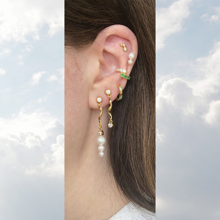 The Earring Shop Fauna Huggie Emerald Gold