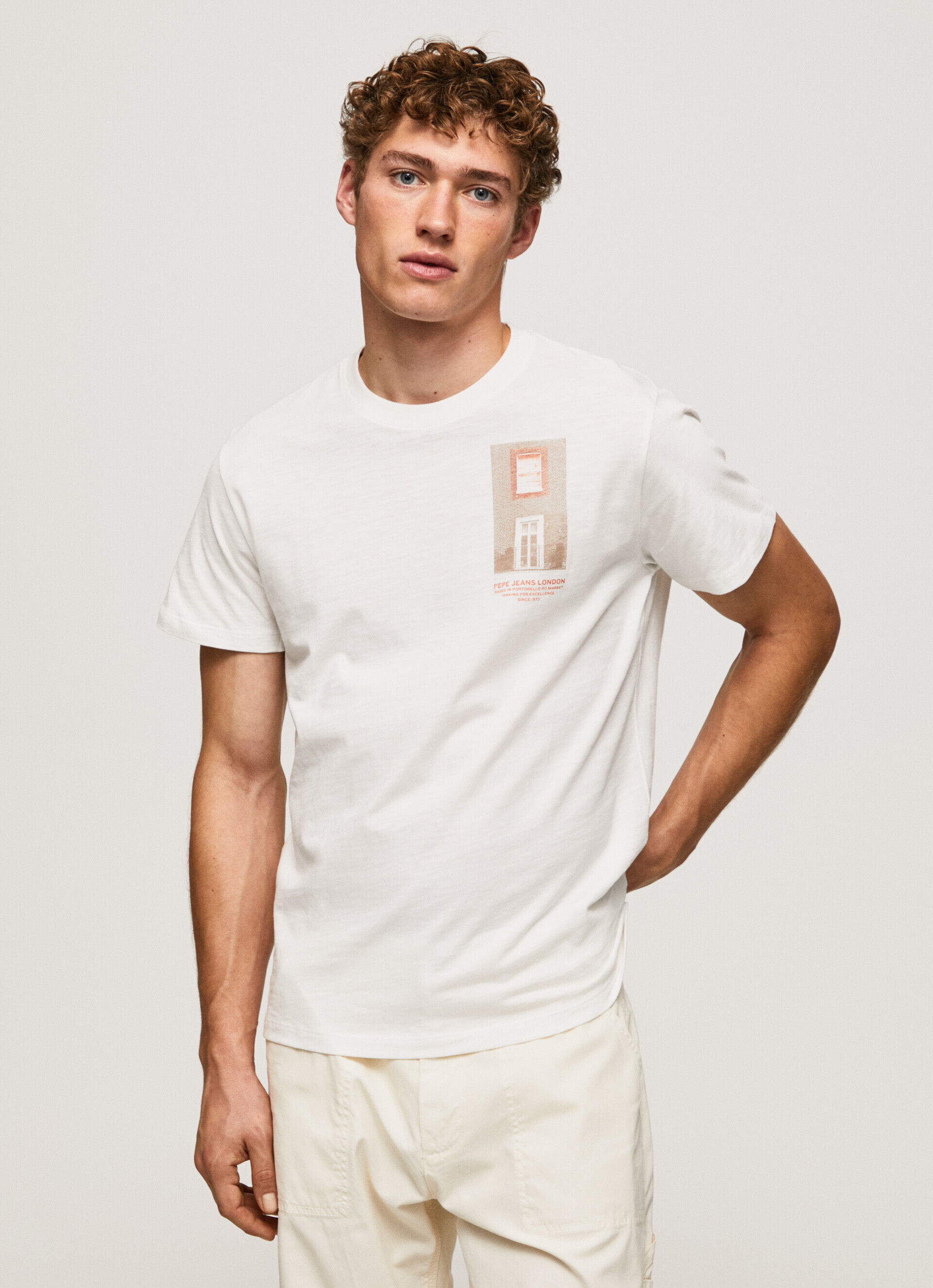 CAMISETA COM ESTAMPA FOTOGRÁFICA - branco-creme