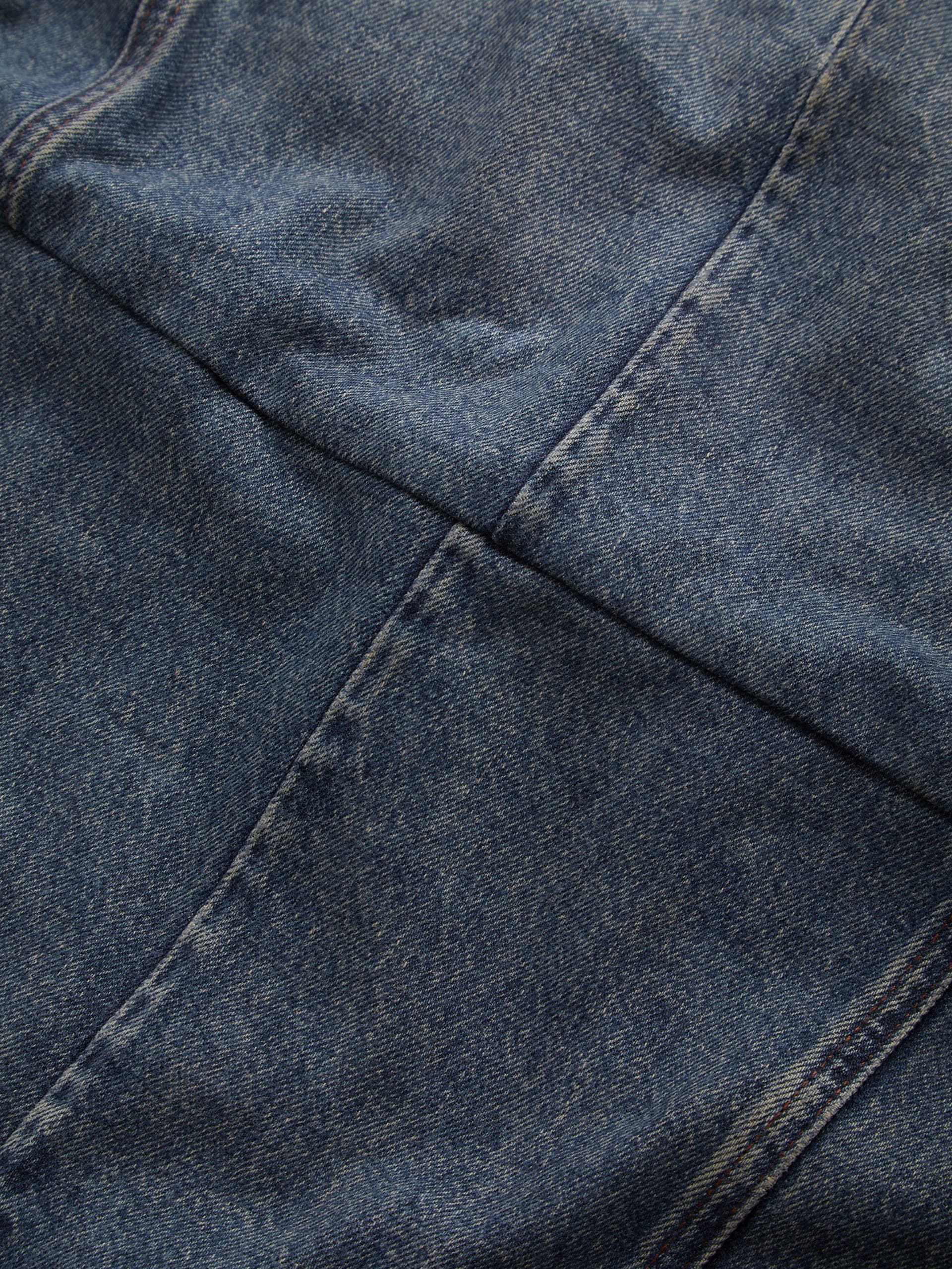 jaqueta jeans oversized com detalhes em patchwork