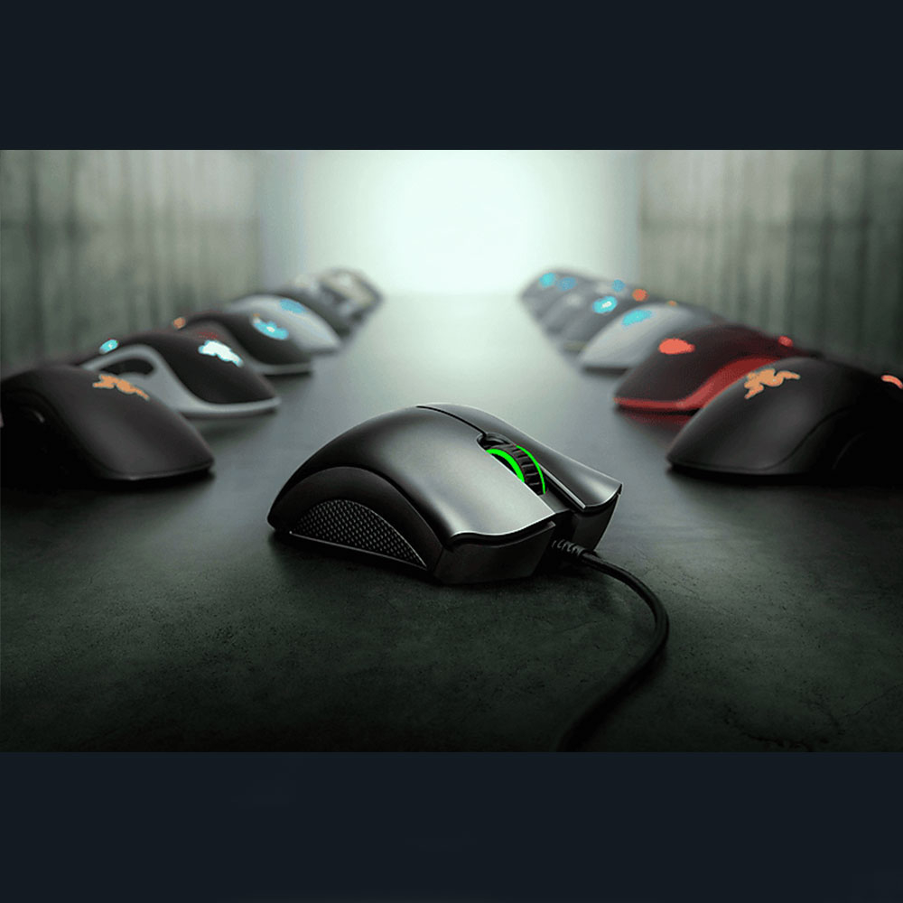 DeathAdder Essential Kabelgebundene Gaming Maus 6400 DPI USB Anschluss (RZ01-03850100-R3M1) - Schwarz