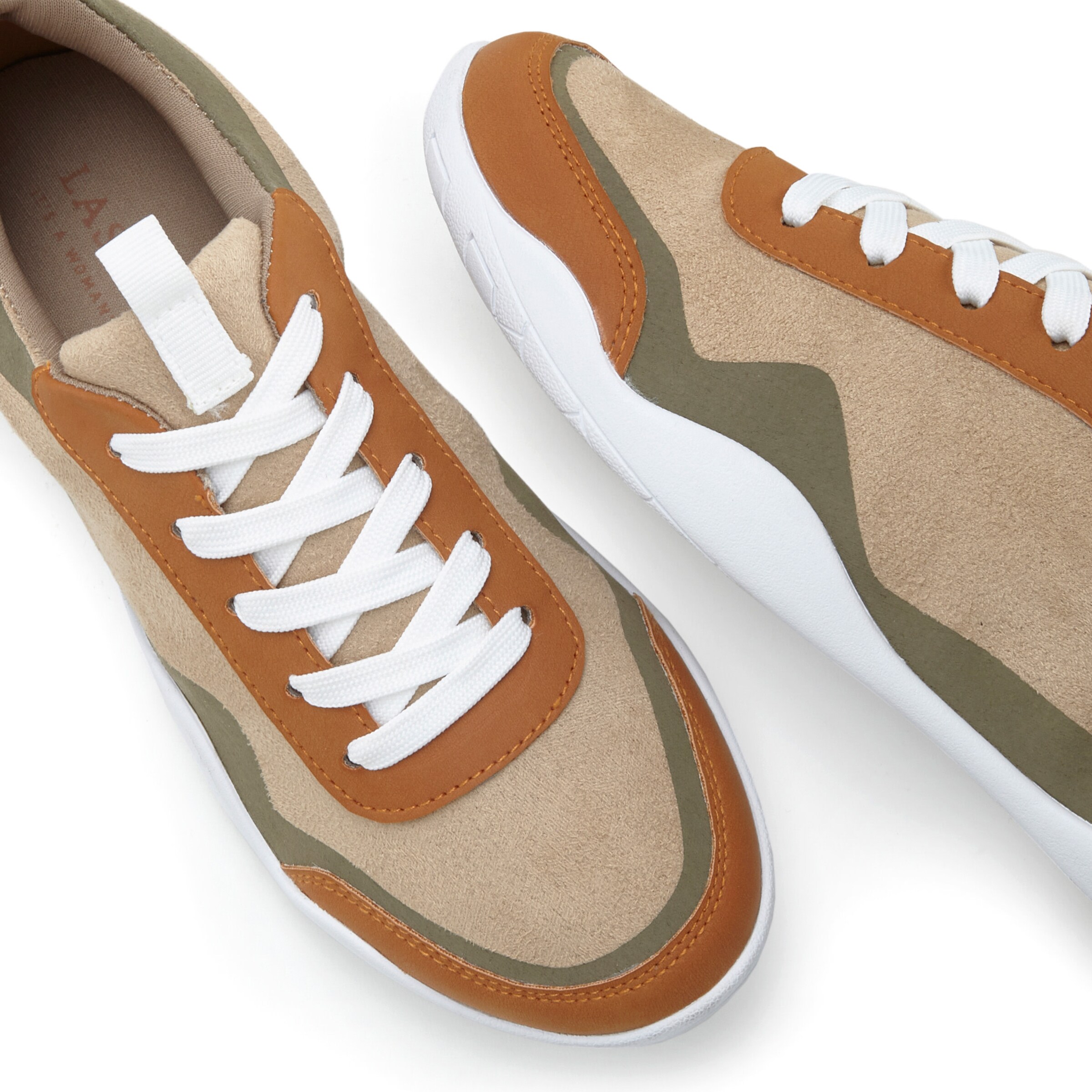 LASCANA Sneaker in beige/grün