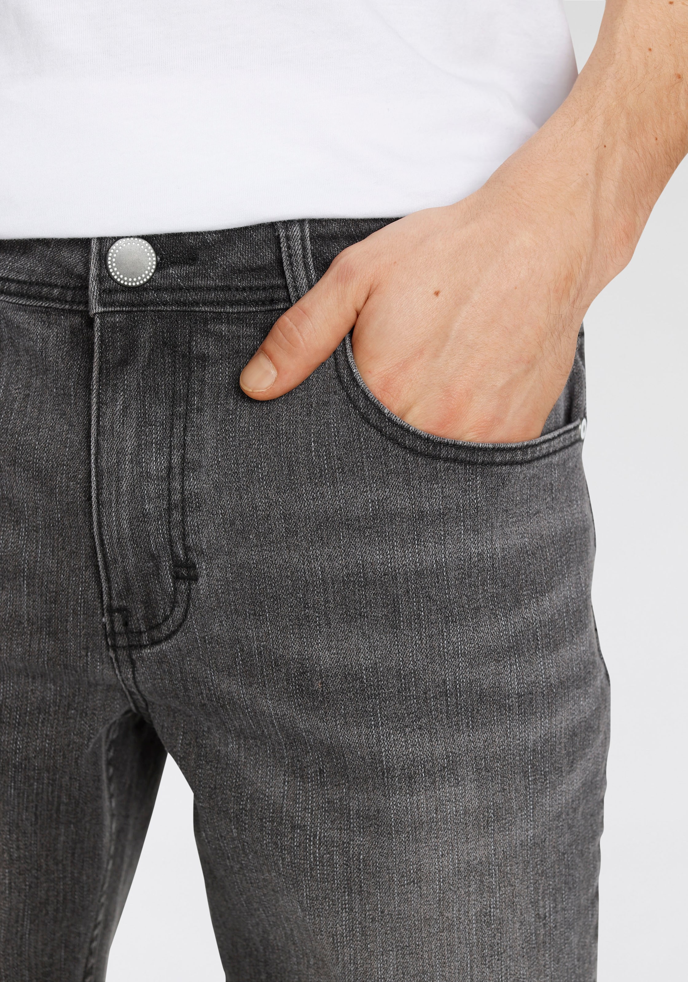 AJC Shorts  im 5-Pocket-Stil