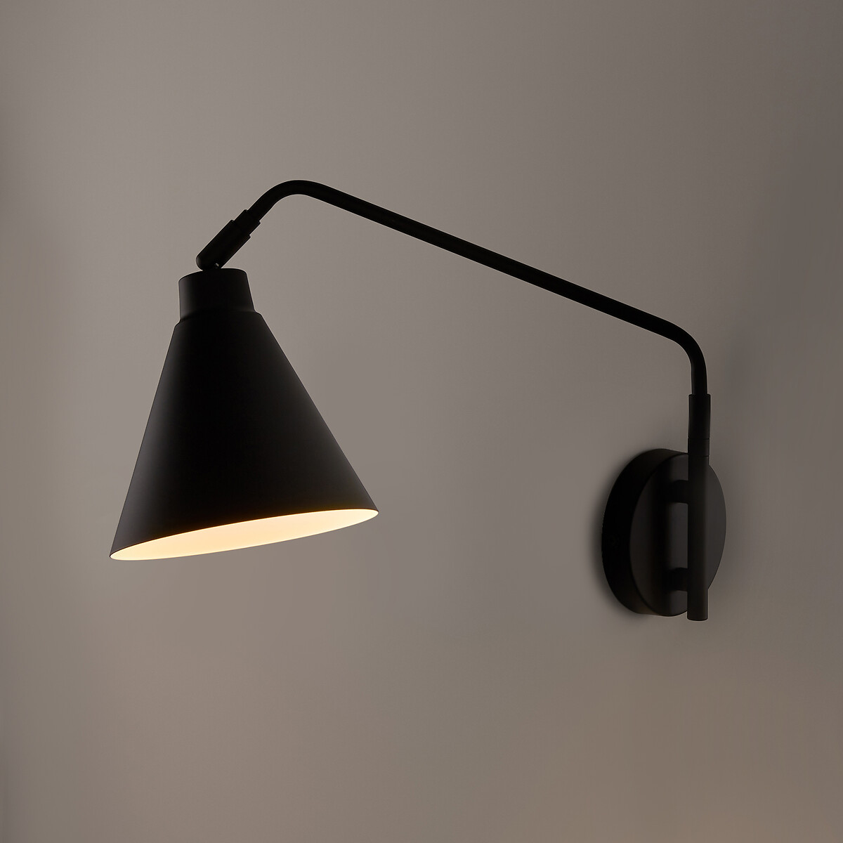 LA REDOUTE INTERIEURS<br>Luminária de parede articulada em metal, Hiba