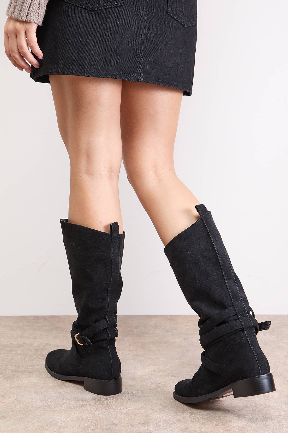 Oasis Bottes Ava en synthétique Mi-Mollet avec Boucles