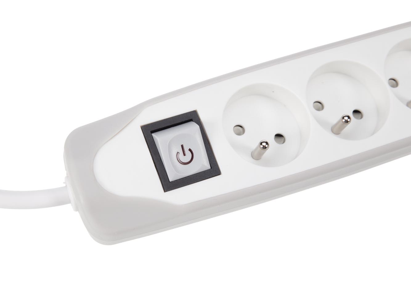 3-VOUDIGE STEKKERDOOS MET SCHAKELAAR - 2 USB-POORTEN - GRIJS/W