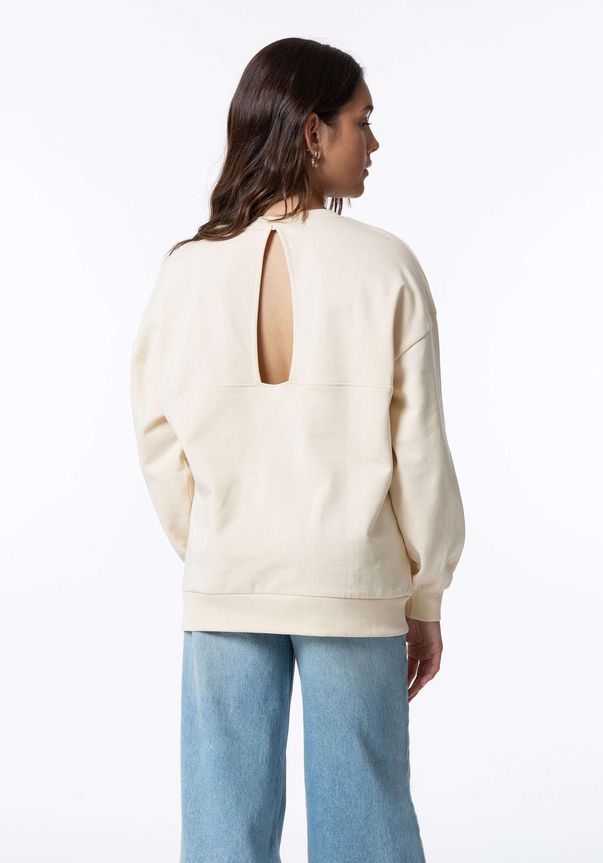 Sweatshirt Bordado com Abertura nas Costas