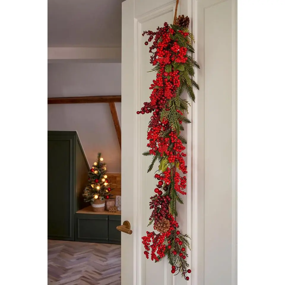 Mica Decorations Randell Kerstslinger - L110 x B18 x H10 cm - Rood