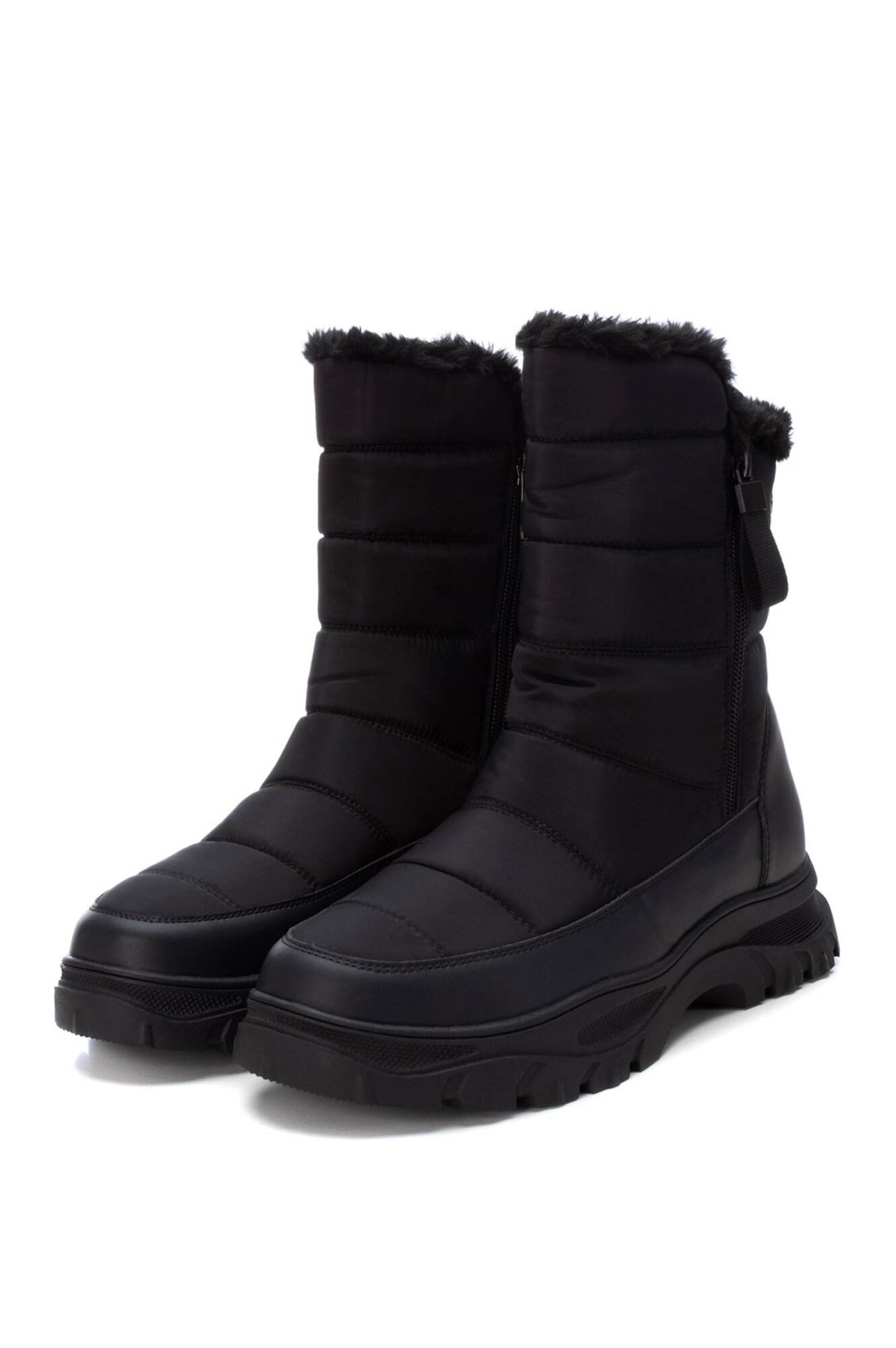 Botas de cano curto femininas em tecido
