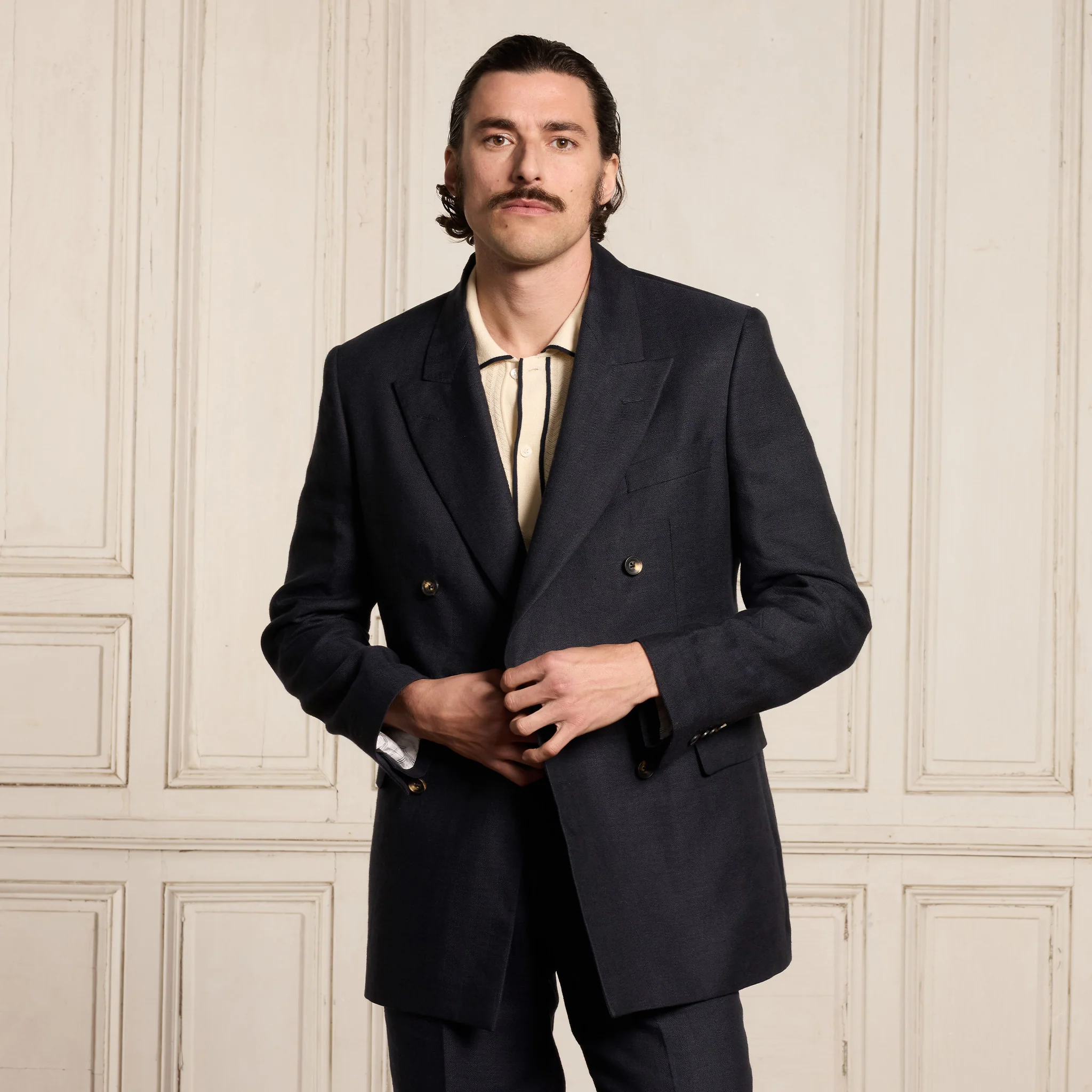 Navy linen double-breasted jacket