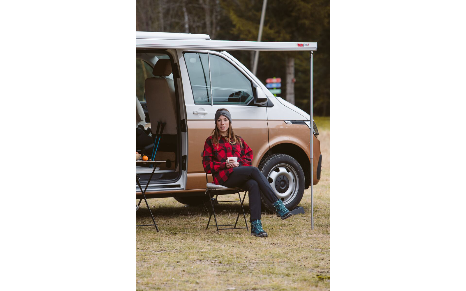 Fiamma Wandmarkise F45s 300 cm für VW T5 / T6 / Multivan / Transporter Langer Radstand Linkslenker (Titanium / Royal Grey)