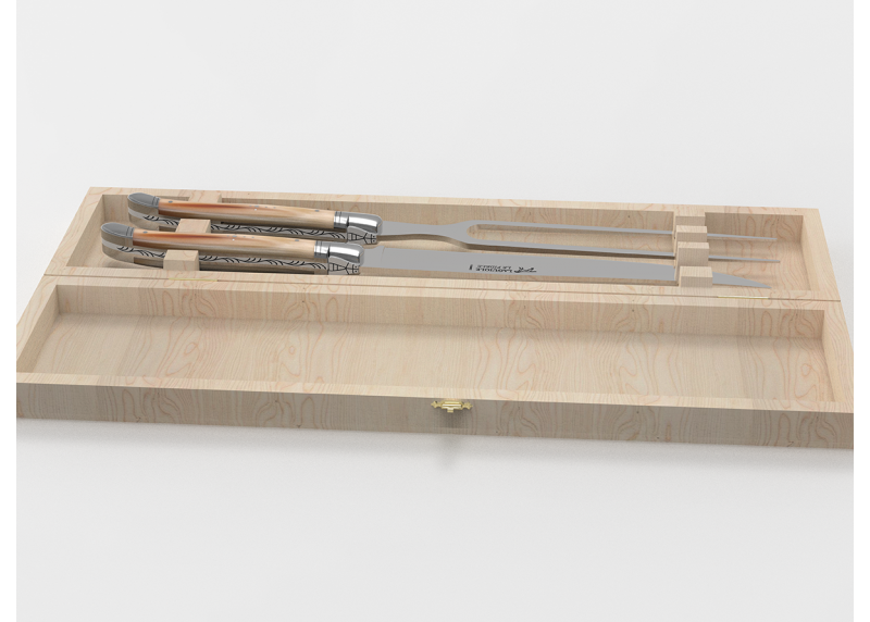 Service à viande Laguiole avec un manche en pointe de corne blonde et mitres en acier inoxydable