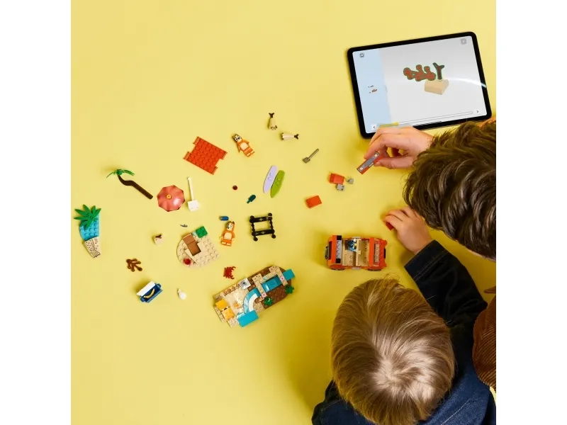 LEGO Bluey 11202 Blueys familie-biltur til stranden