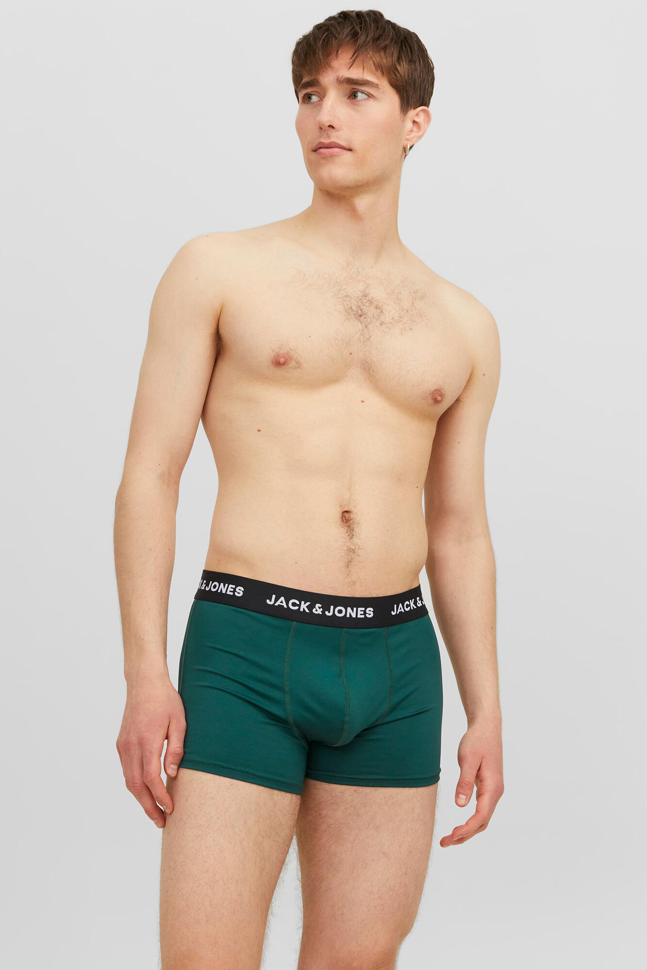 Pacote com 3 cuecas boxer de microfibra.