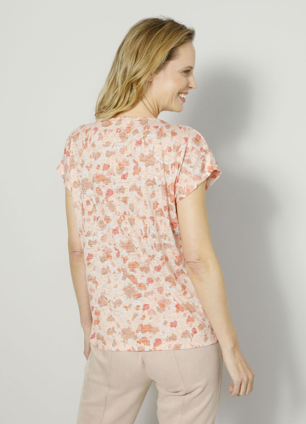 Shirt mit dekorativem Zierband