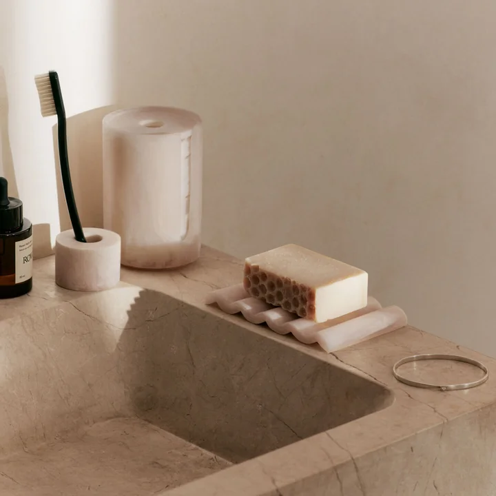 Ferm Living - Mist Seifenschale, 9 x 14 cm, pearl