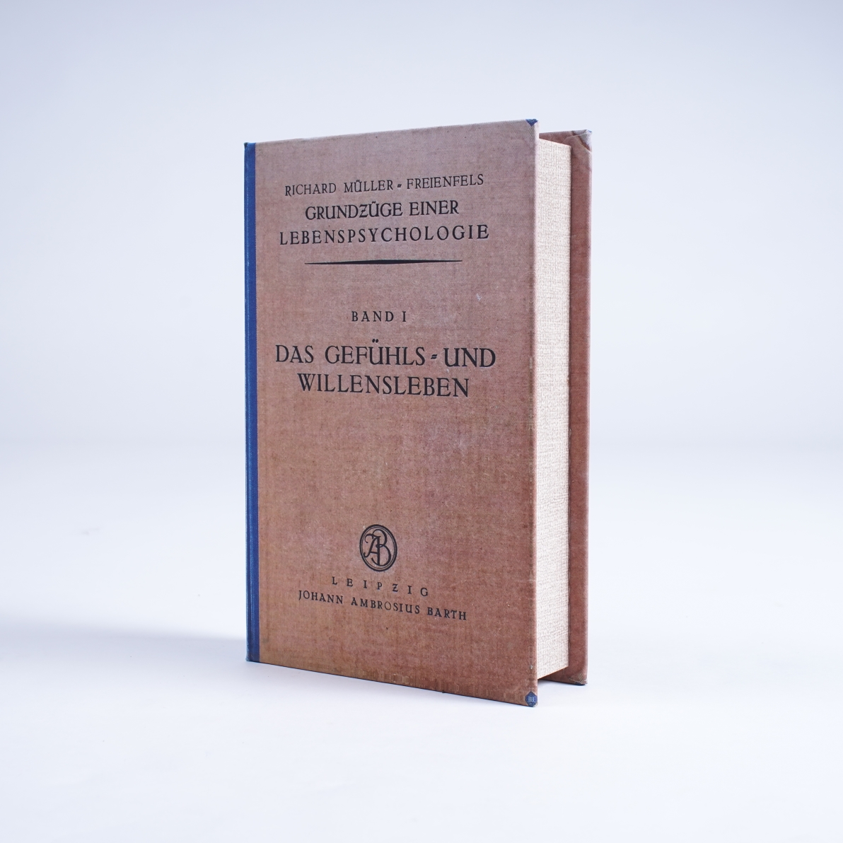 Buchhülle 'Das Gefühls- und Willensleben', B 16 cm, H 24 cm, T 5 cm von fischer's lagerhaus