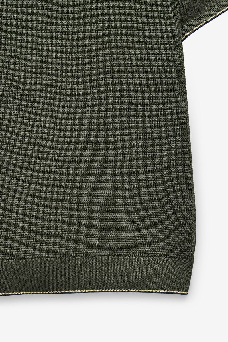 CAMISOLA DE MALHA MANGA CURTA COM GOLA DE POLO