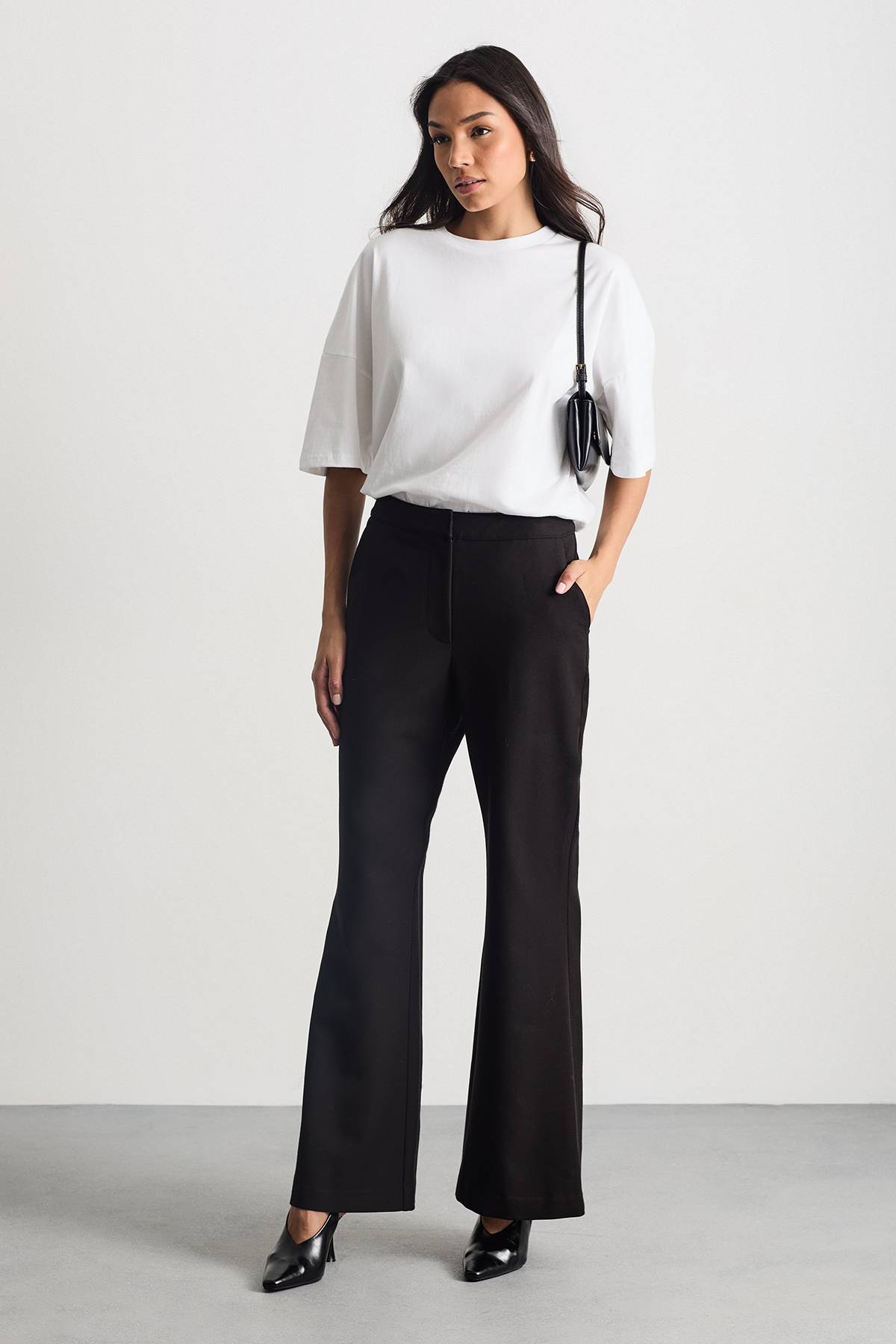 Warehouse Pantalon Tailleur Premium Skinny à Patte d'Éléphant