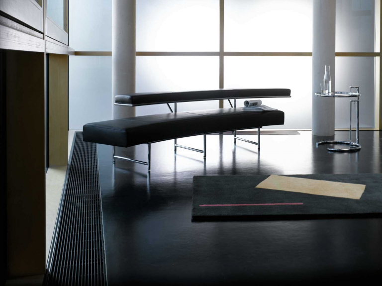 ClassiCon Adjustable Table E 1027 bijzettafel Ø52 helder glas