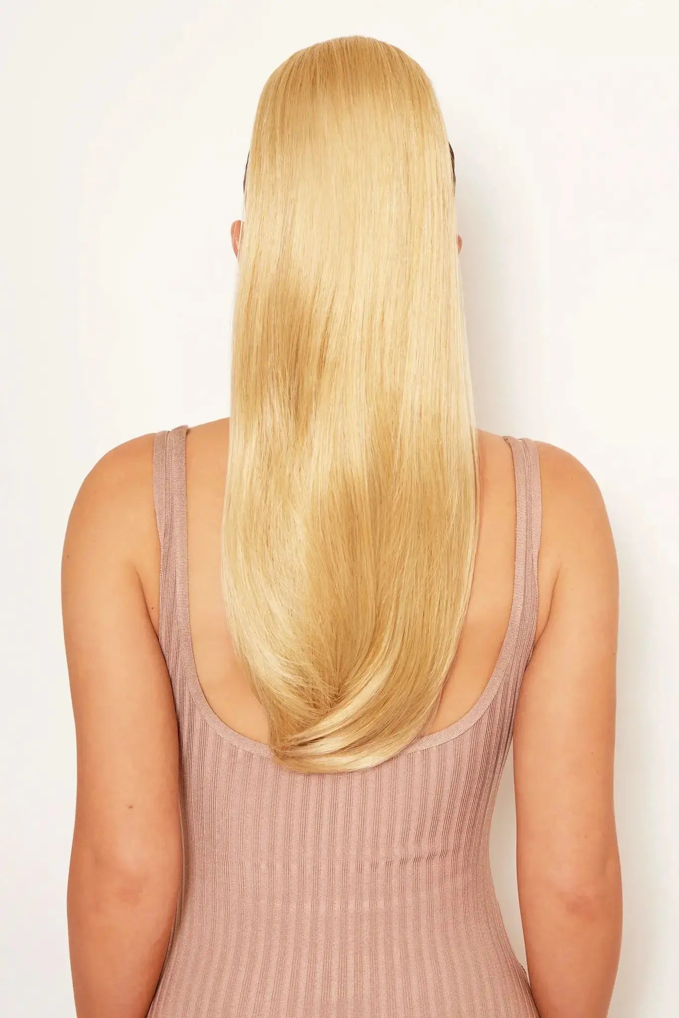 Sleek Full Body 22 Inch Ponytail Light Golden Blonde
