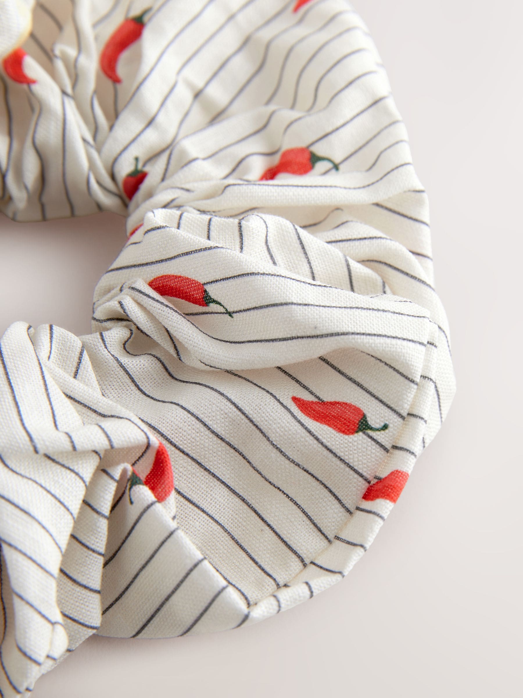 Chilli print - Verpakking van 2 haarscrunchies