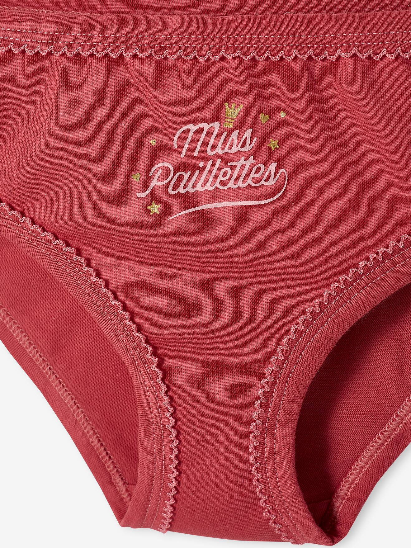 Pacote com 7 calcinhas lisas brancas para meninas com estampas.