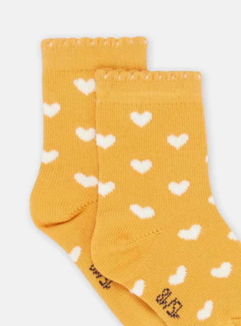 Chaussettes jaunes à imprimé coeur bébé fille
