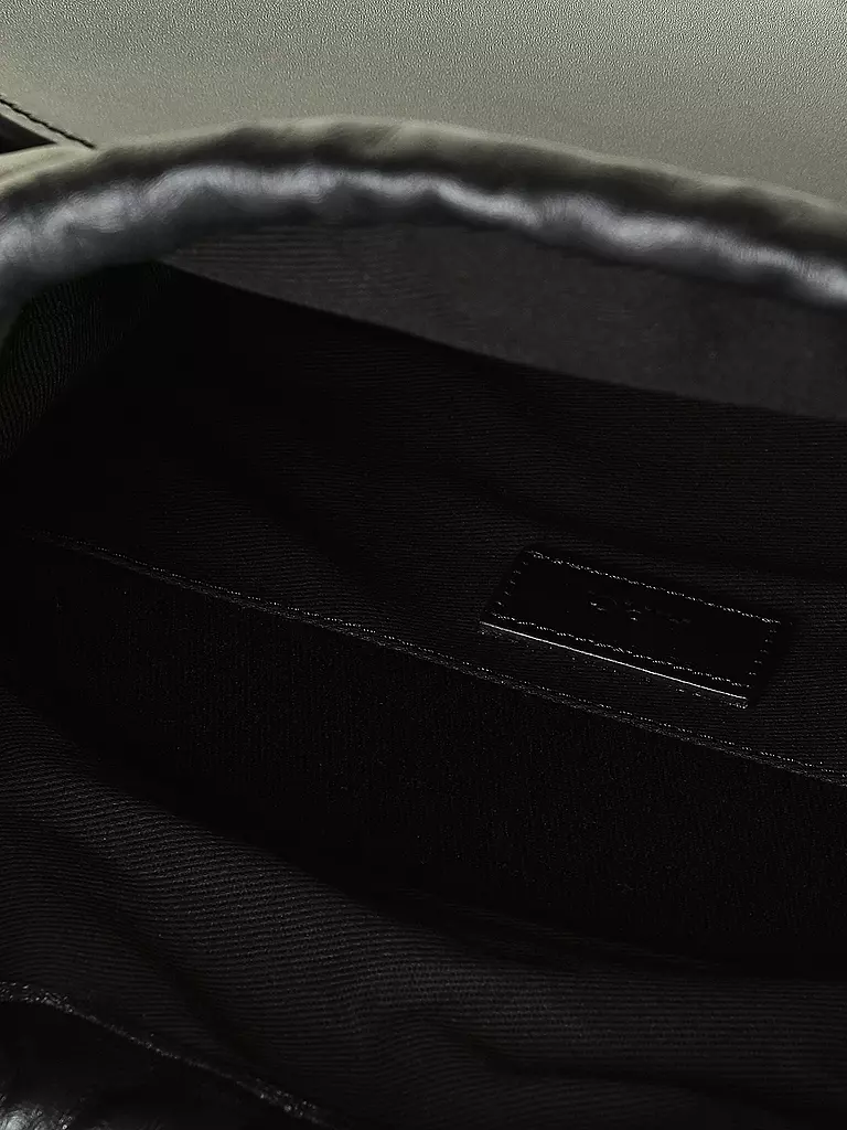 A.P.C. Ledertasche - Umhängetasche DEMI-LUNE schwarz