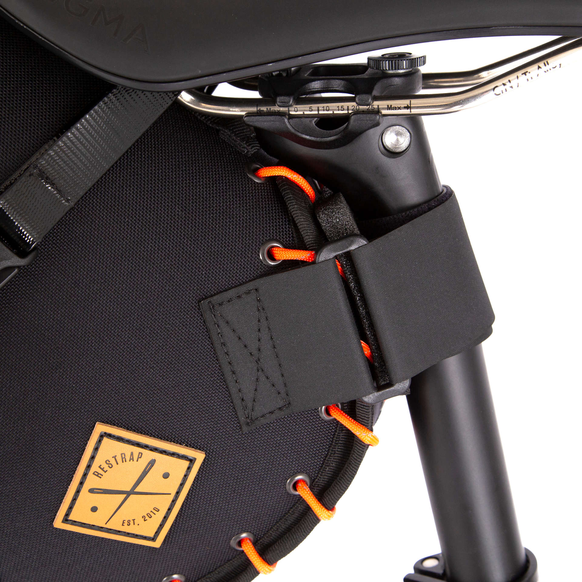 Restrap Saddle Bag Large 14 Liter Oranje/Zwart