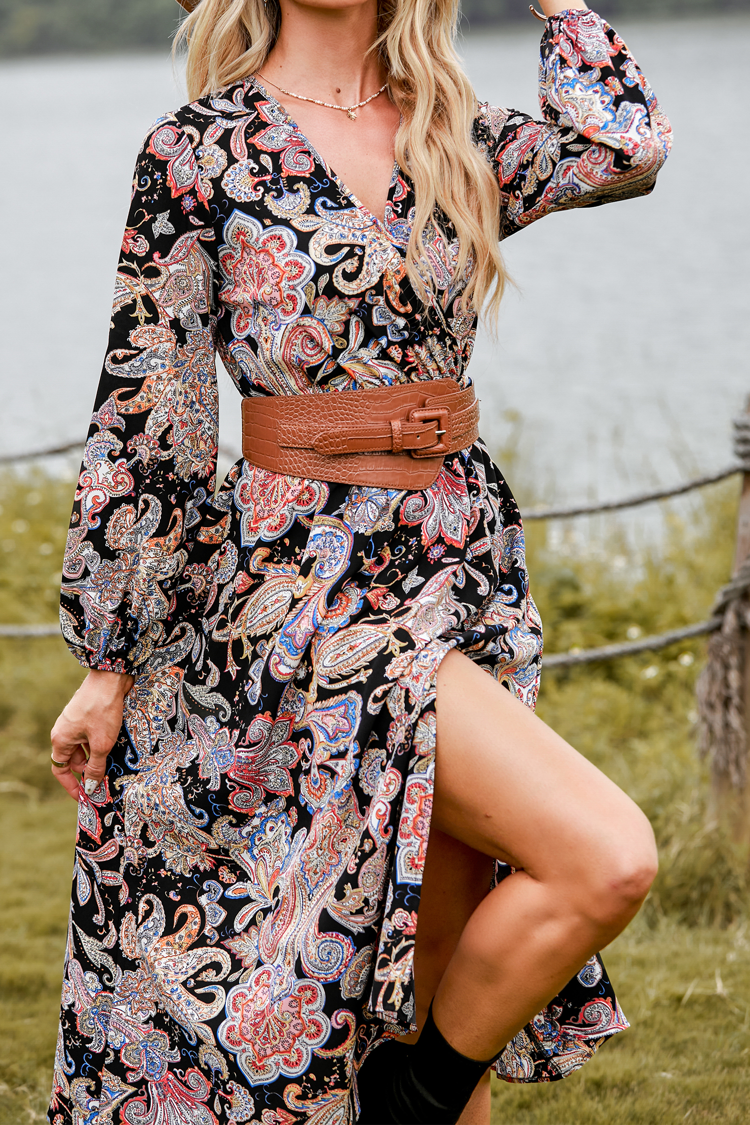 Robe midi fendue à imprimé paisley
