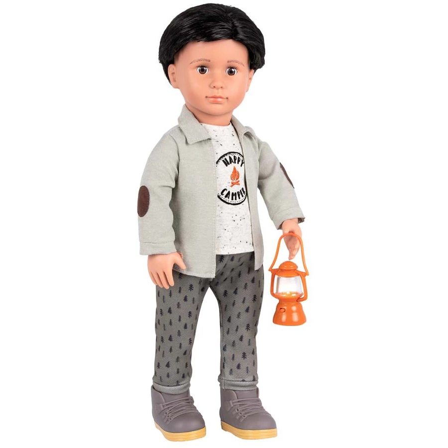 Our Generation Deluxe Outfit Happy Camper Junge für 46 cm Puppen Mehrfarbig