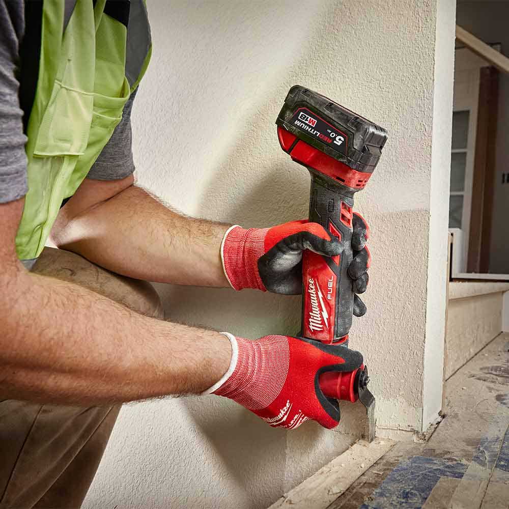 Ferramenta multifuncional oscilante sem escova MILWAUKEE FUEL™ 18V Skin M18FMT-0