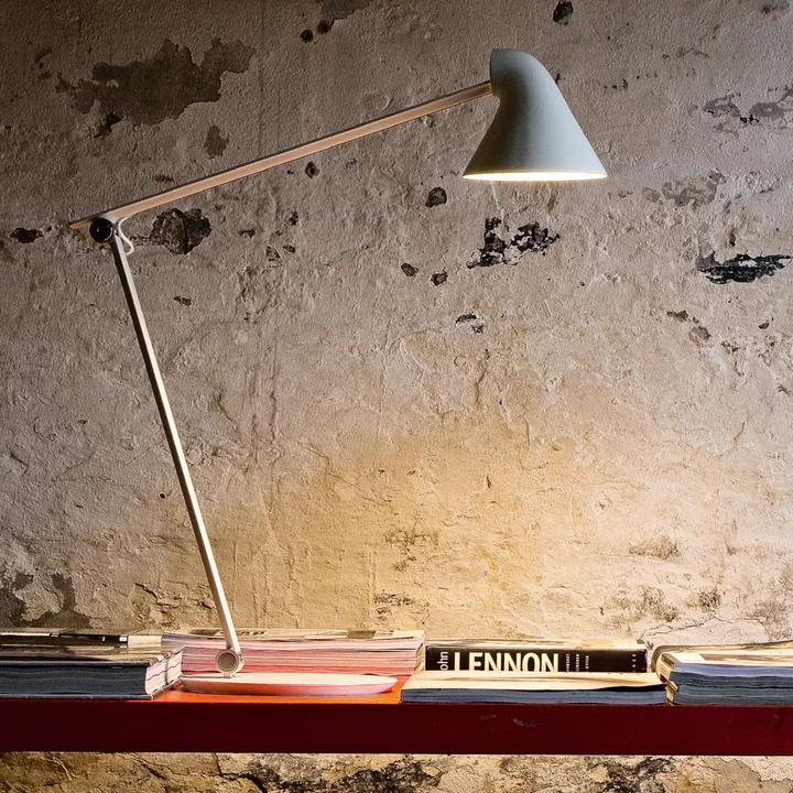 Louis Poulsen - NJP LED Tischleuchte mit Standfuss, weiss