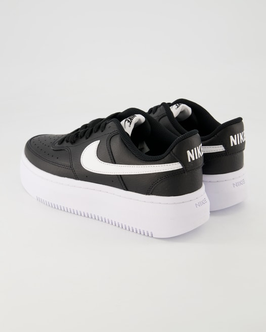 Nike COURT VISION ALTA LTR Sneaker in Schwarz