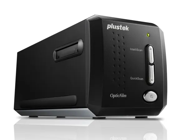 Plustek OpticFilm 8200i SE - filmscanner (35 mm) - CCD - 35 mm film - 7200 dpi x 7200 dpi - USB 2.0