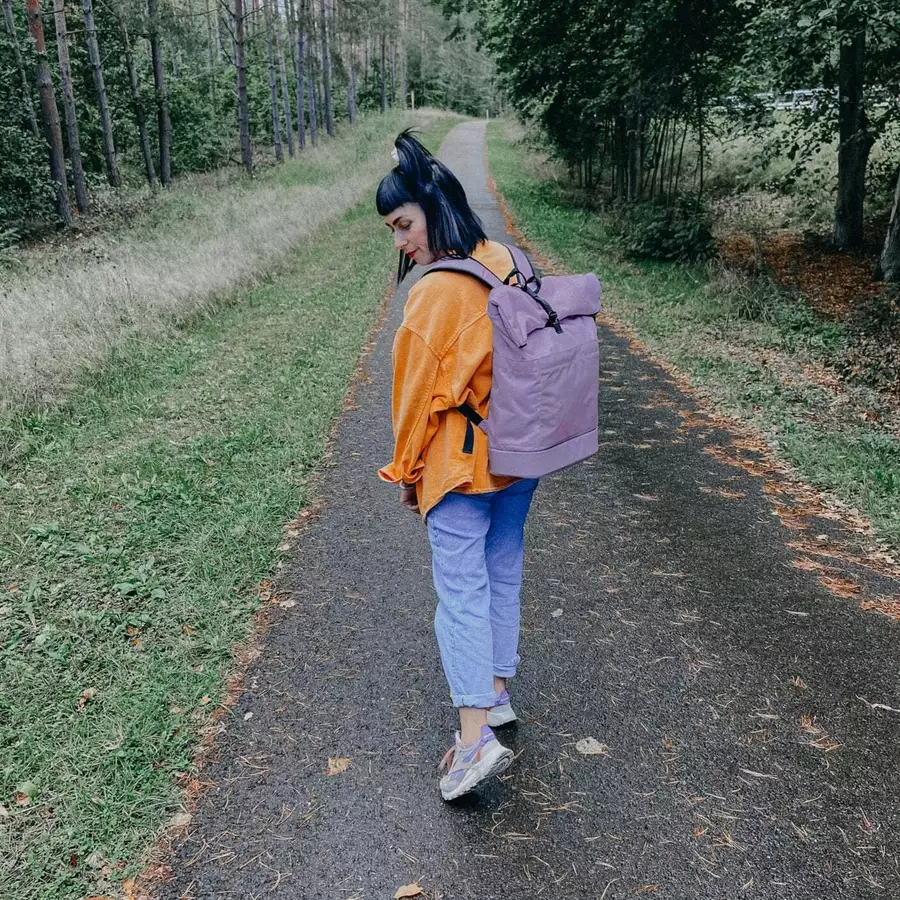 Anna und Oskar Fairer Wickelrucksack Hugo Flieder