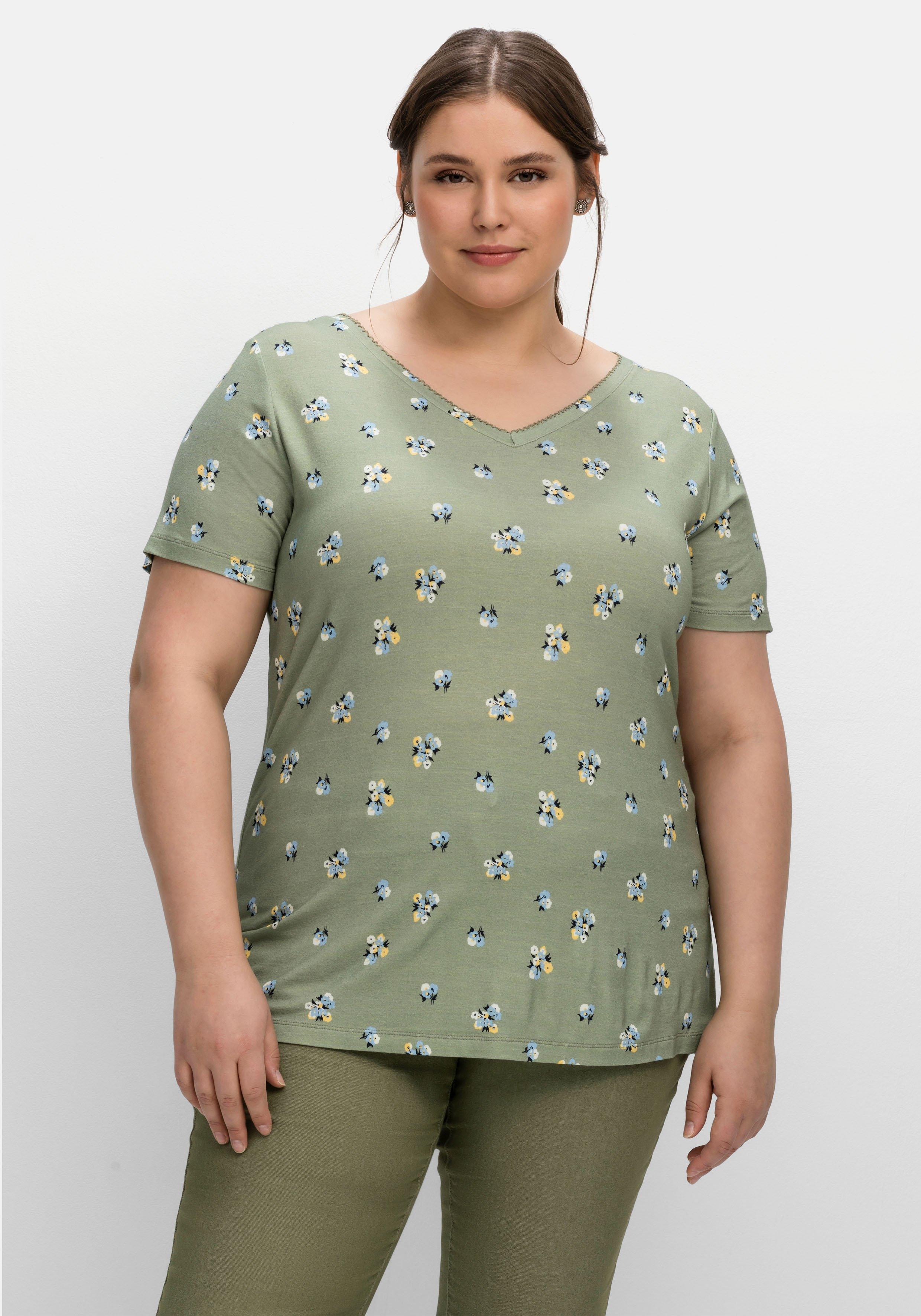 Shirt mit Allover-Blümchendruck und V-Ausschnitt